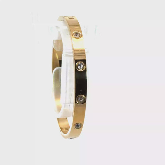 Elegant Gold Stone Accent Bracelet. LOVE