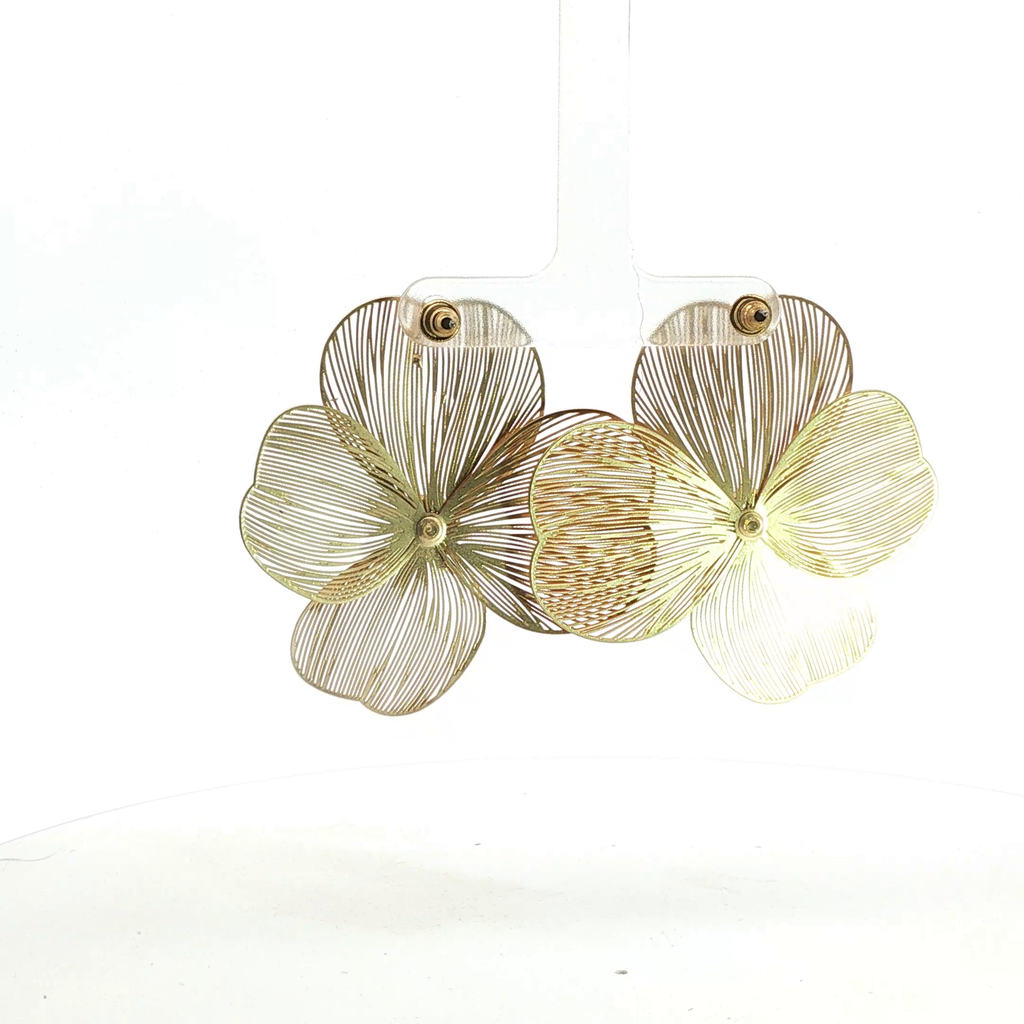 Lightweight yellow Gold-Filled Wire Flower Stud Earrings