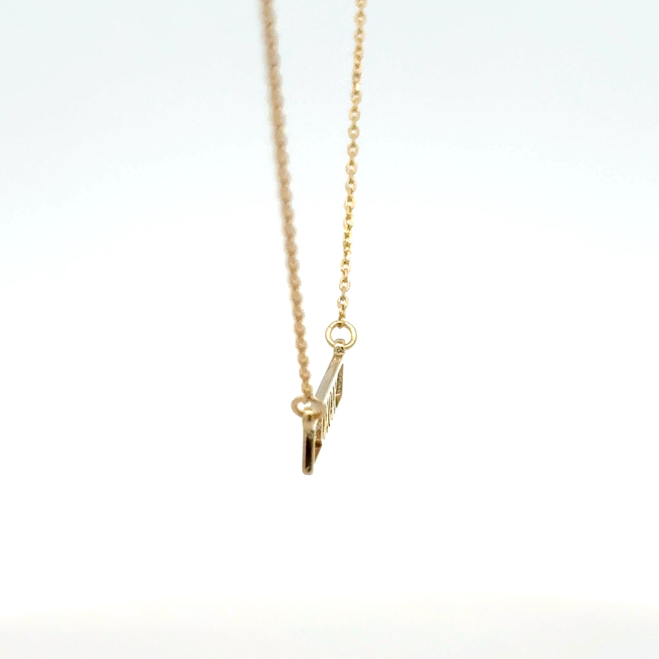 Elegant Gold 'XOXO' Charm Necklace