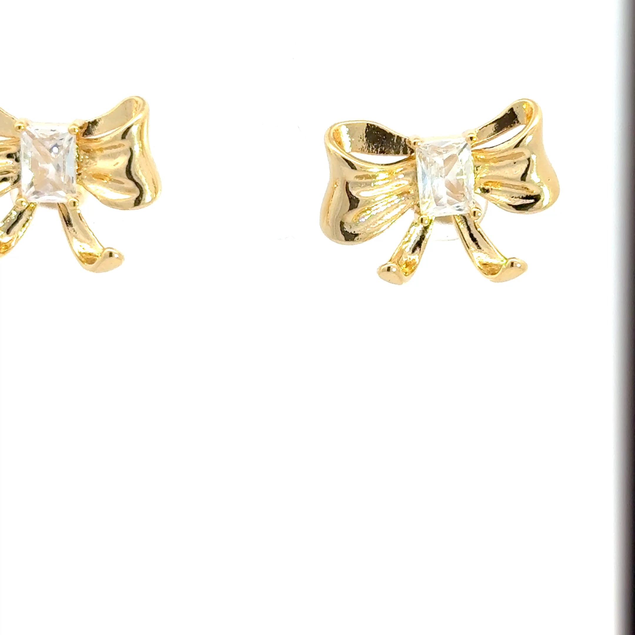 Yellow Gold Stud Earrings with Square Cut Diamond Bows