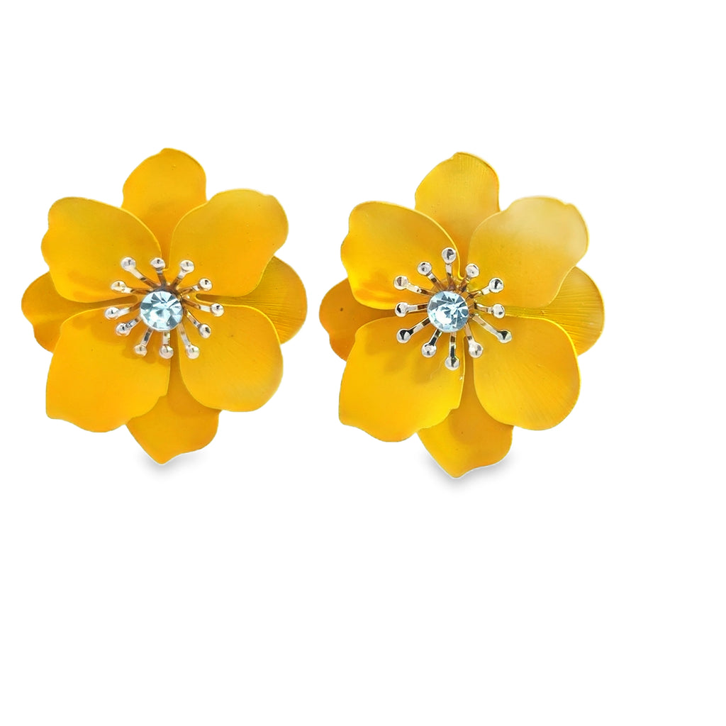 Yellow Gold Floral Stud Earrings with Round Cut Diamonds