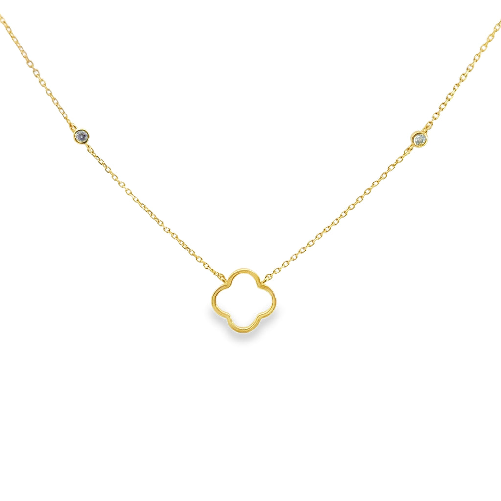 Yellow Gold Clover Pendant Necklace with Round Cut Diamonds