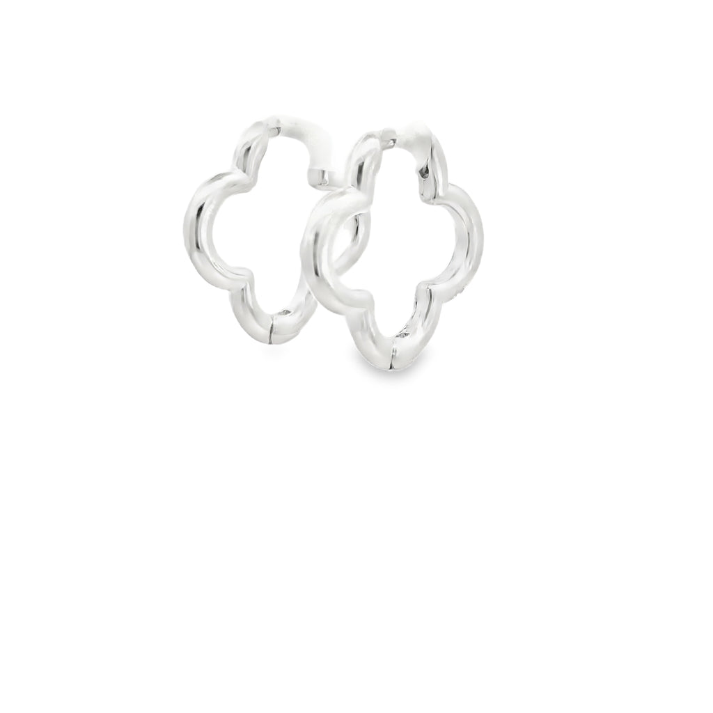 Clover-Shaped Silver Hoop Earrings in White Gold