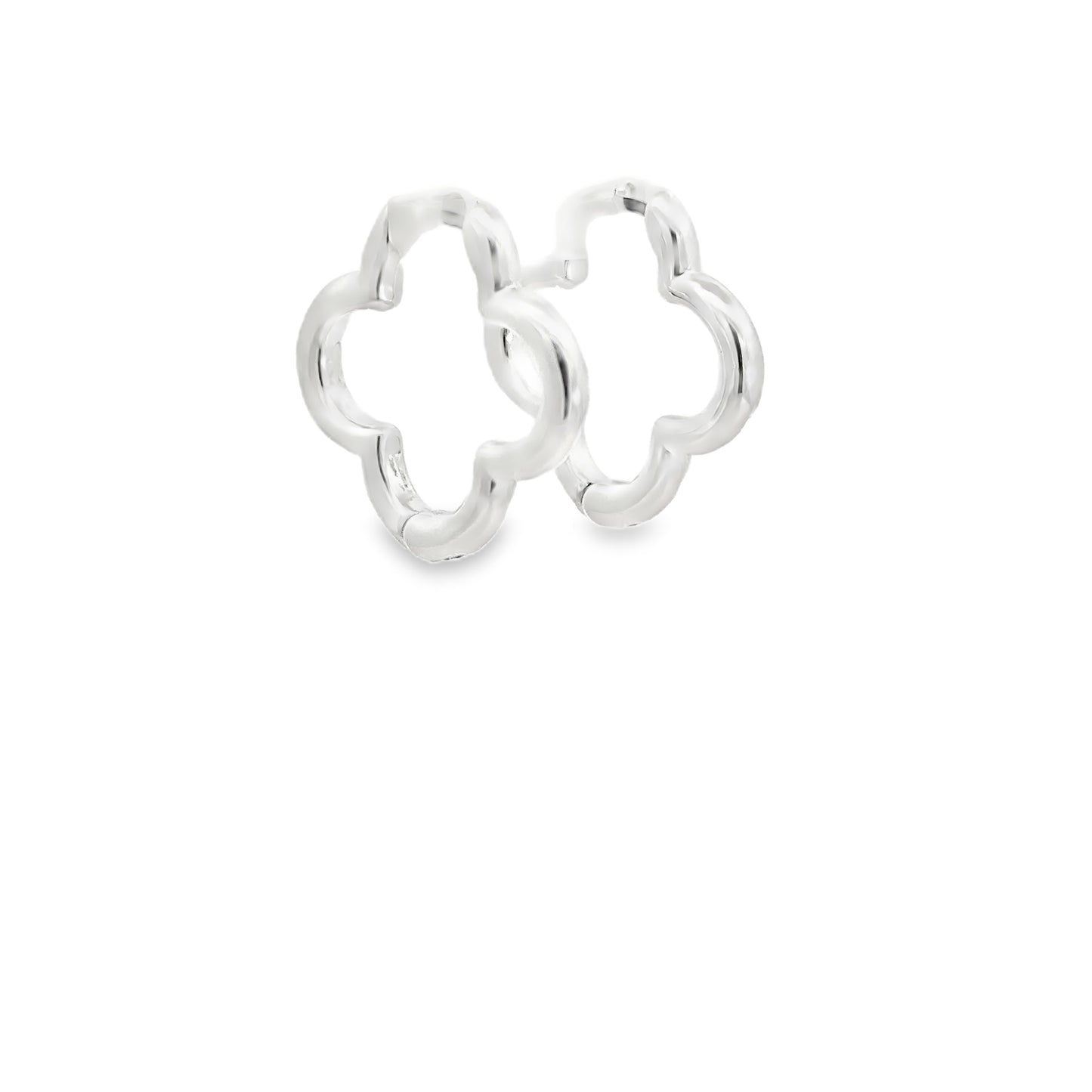 Clover-Shaped Silver Hoop Earrings in White Gold