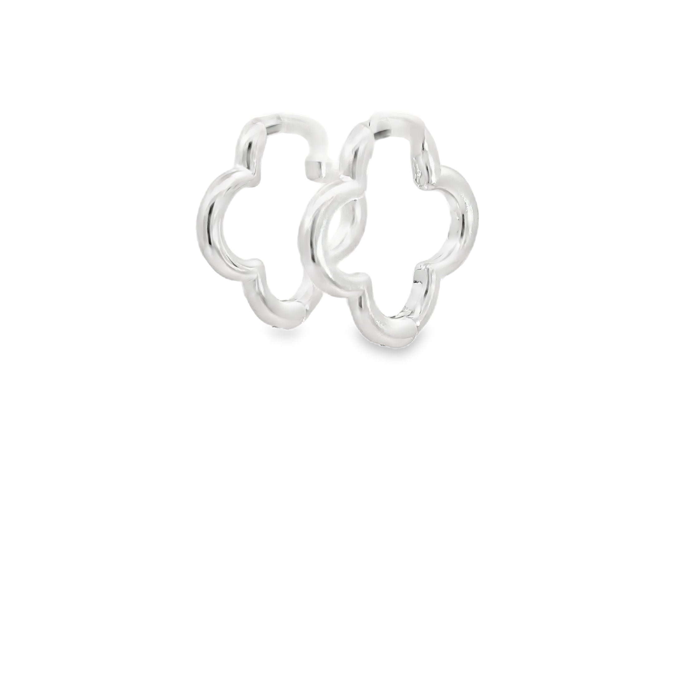 Clover-Shaped Silver Hoop Earrings in White Gold