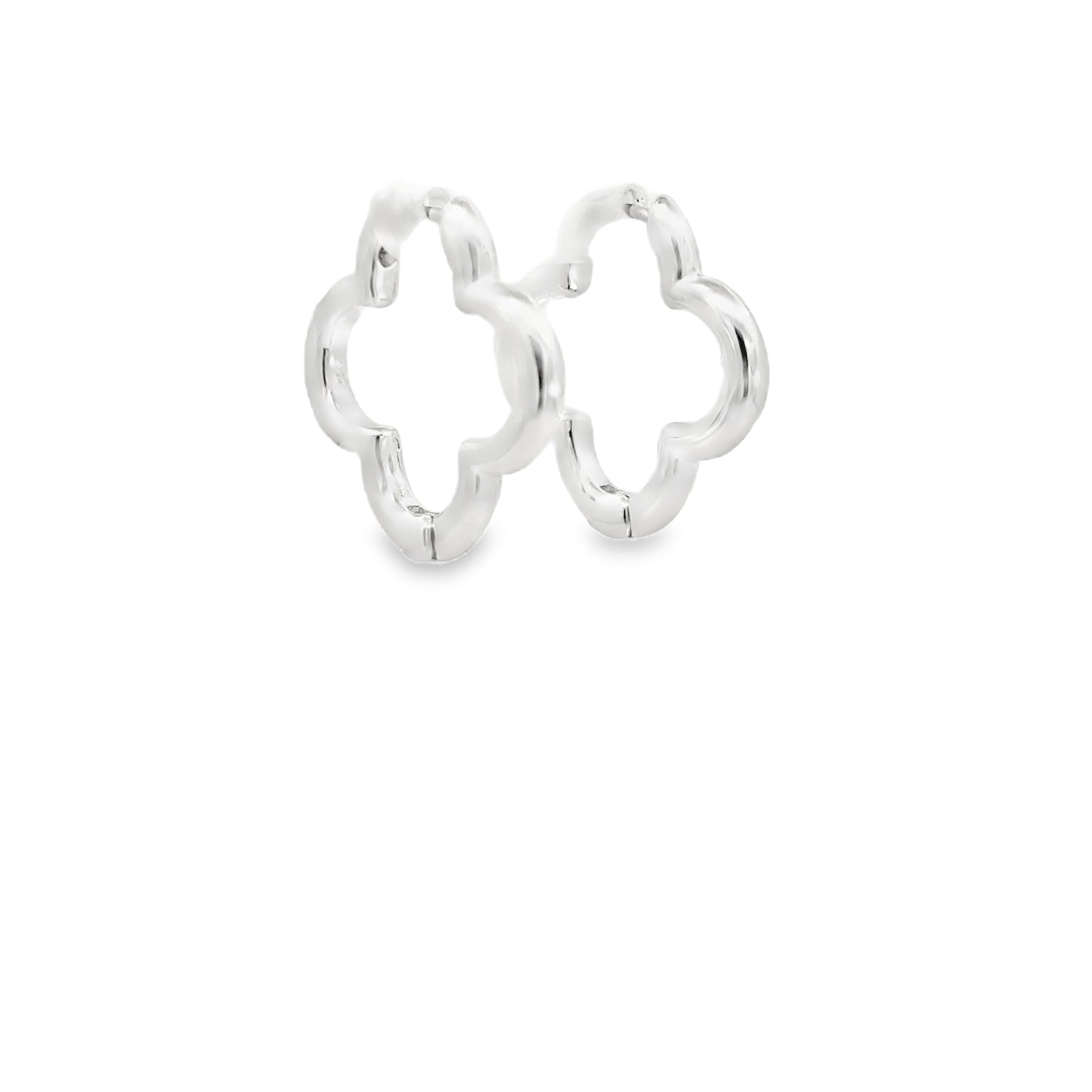 Clover-Shaped Silver Hoop Earrings in White Gold