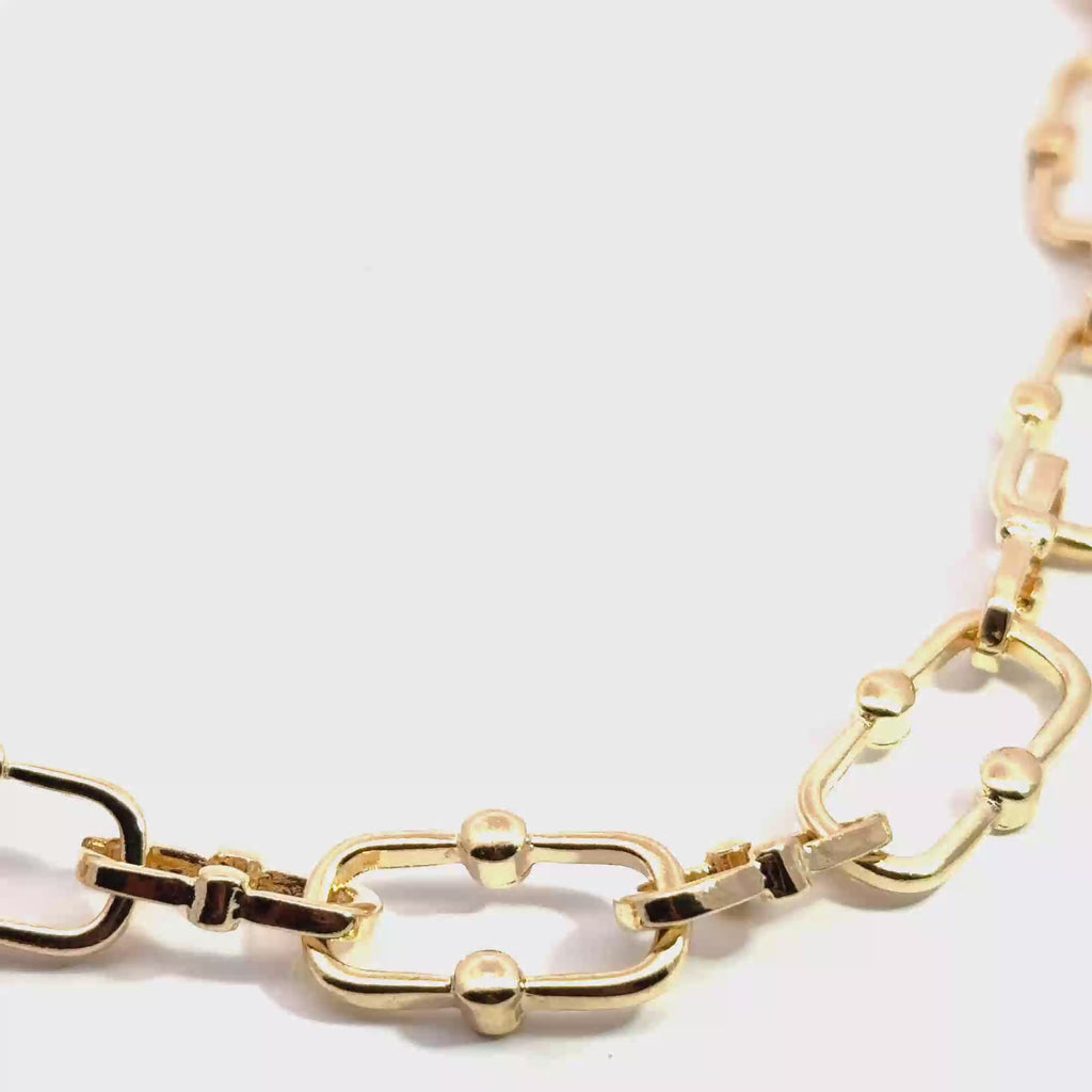 Elegant Gold Link Chain Necklace