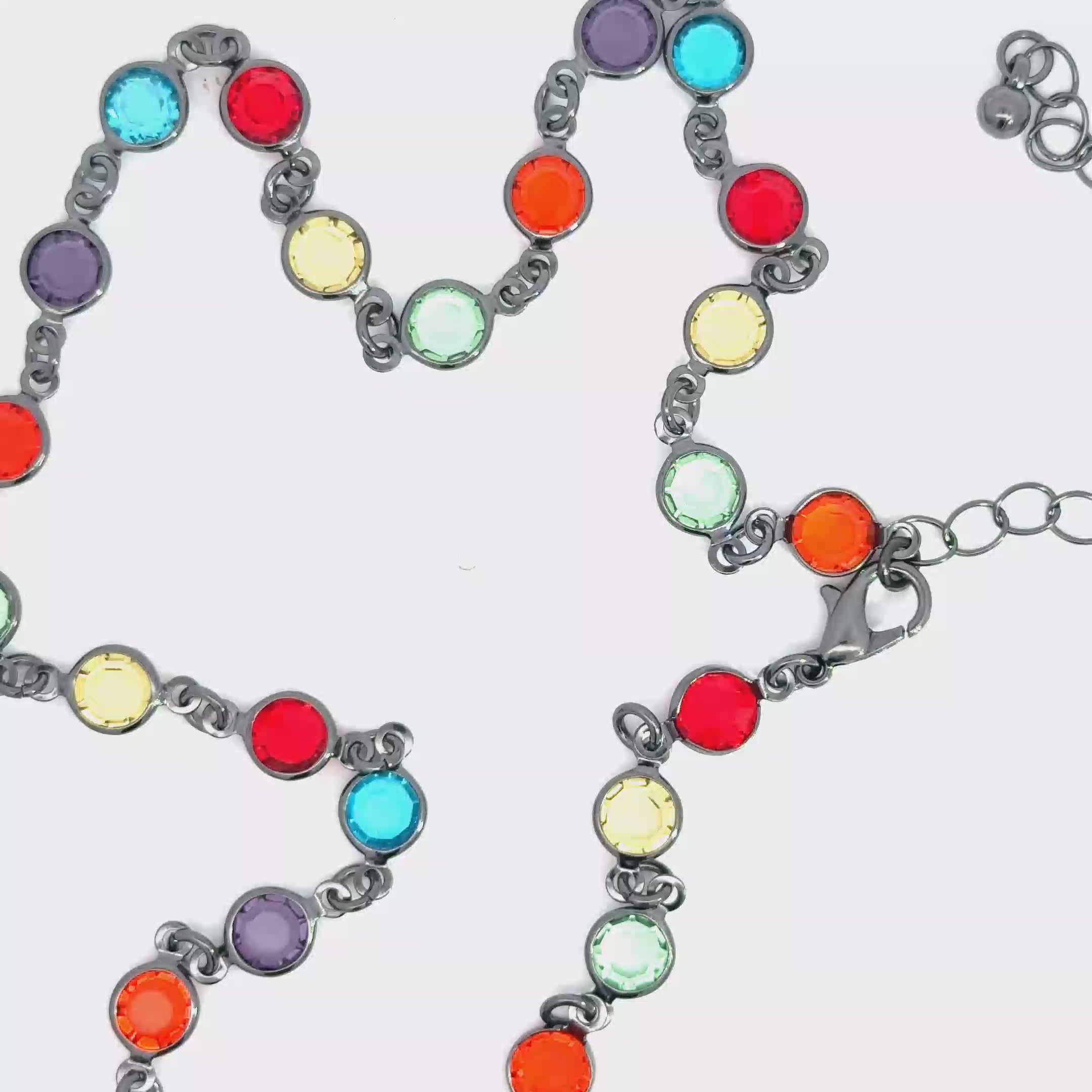 Chic Crystal Chain Necklace with Round Cabochon Cut