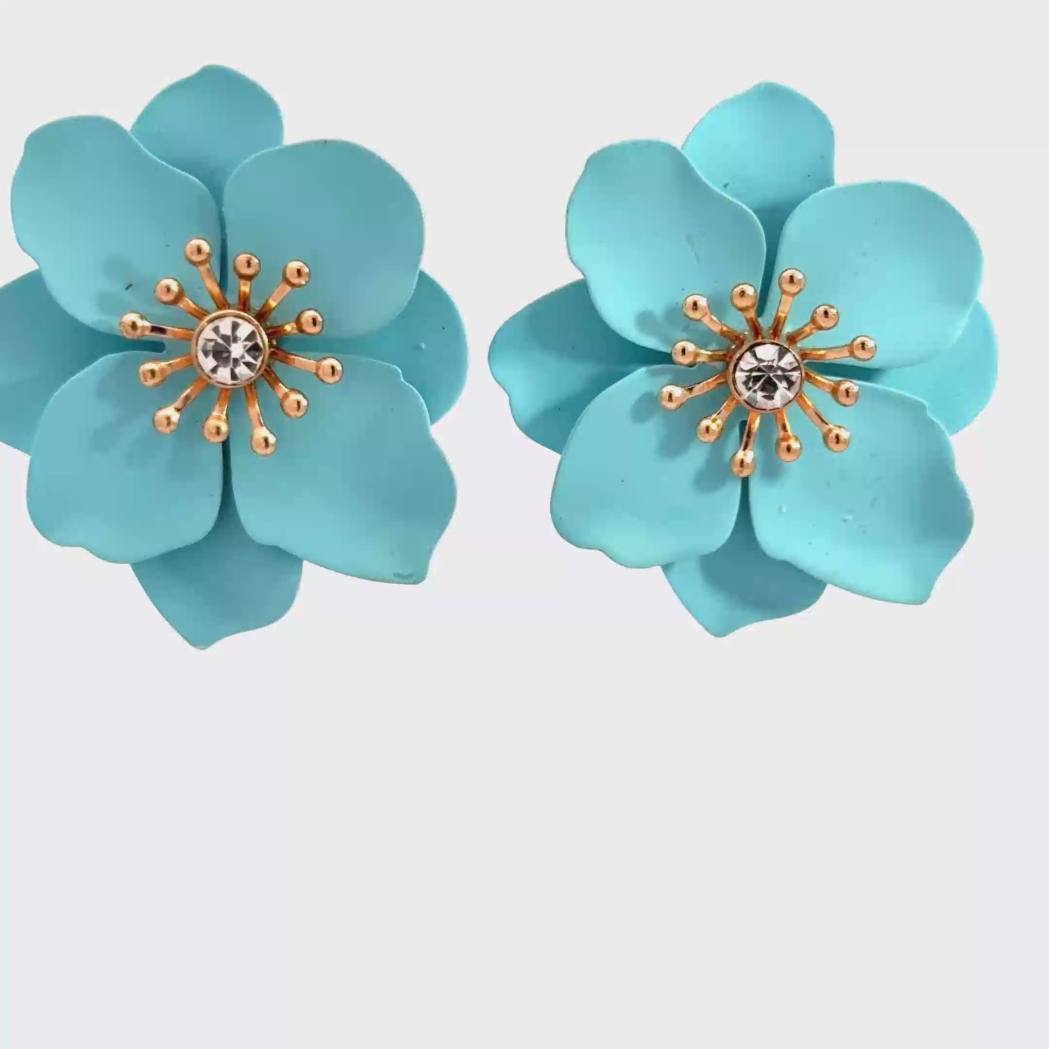 Brilliant Round Cut Diamond Yellow Gold Stud Earrings